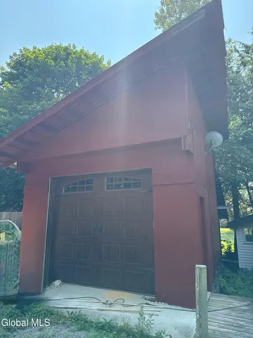 $128,600 | 90 Library Avenue, Warrensburg, NY 12885