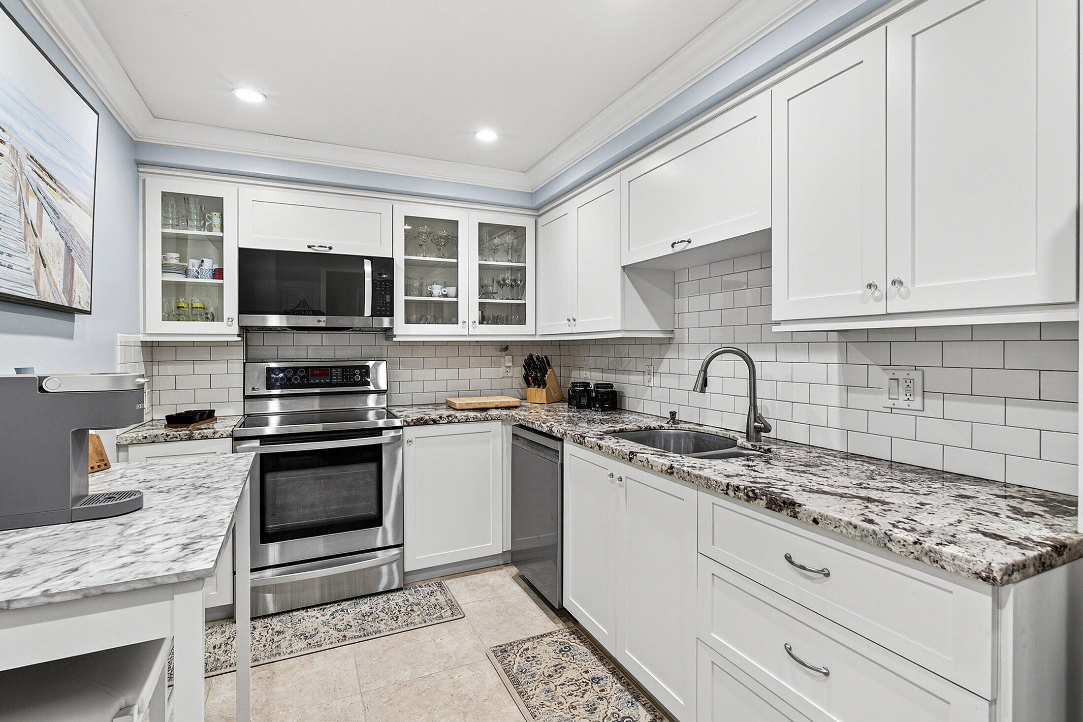 2851 South Ocean Boulevard, Unit 3M Boca Raton, FL 33432 - Photo 5 of 31 016-2851SouthOceanBoulevard-3M-BocaRaton