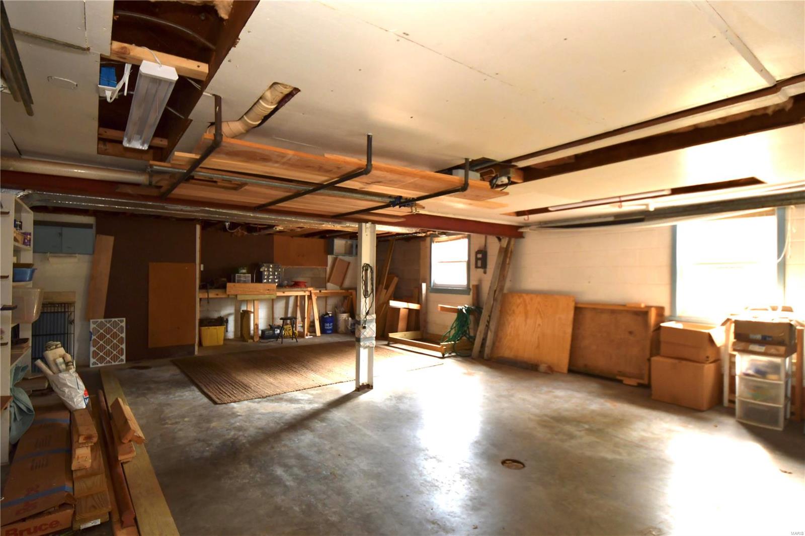 829 Schwarz Road Edwardsville, IL 62025 - Photo 28 of 30 Gallery Image 28
