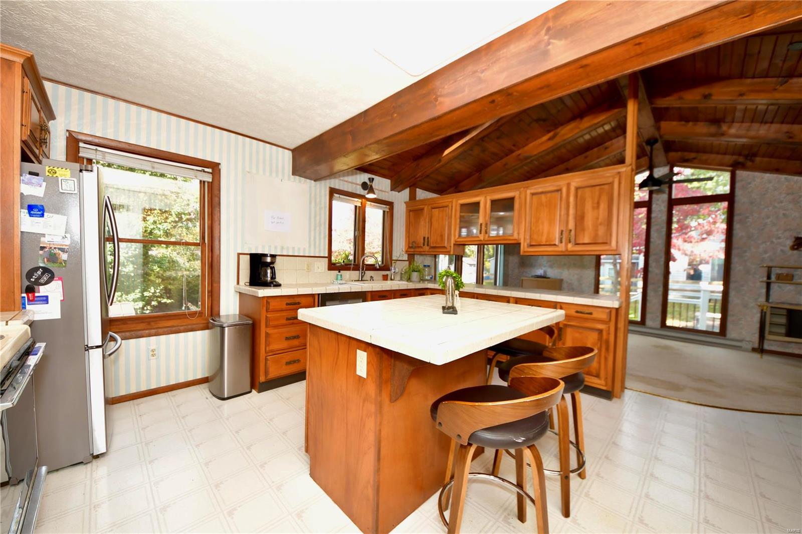 829 Schwarz Road Edwardsville, IL 62025 - Photo 9 of 30 Gallery Image 9