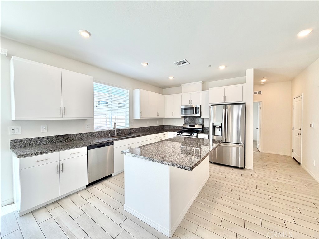 29949 Ballast Road Menifee, CA 92584 - Photo 8 of 41