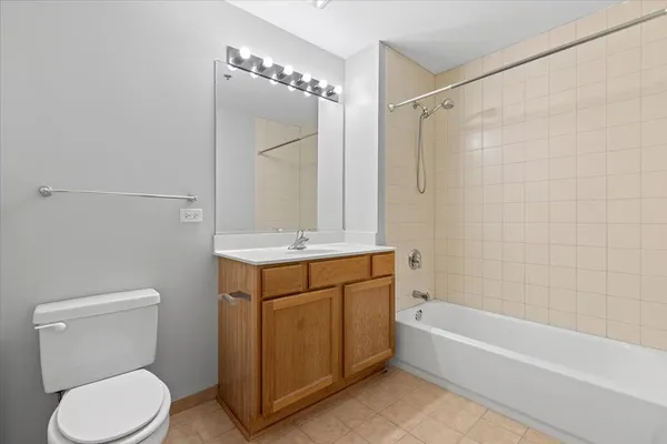 $3,200 | 1600 South Indiana Avenue, Unit 1308, Chicago, IL 60616