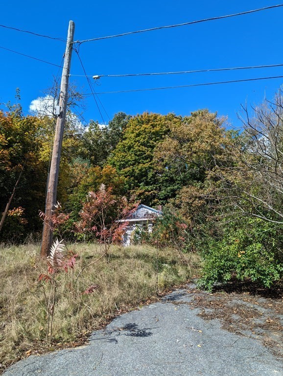 4 Pine Hill Road Oxford, MA 01537 - Photo 2 of 9