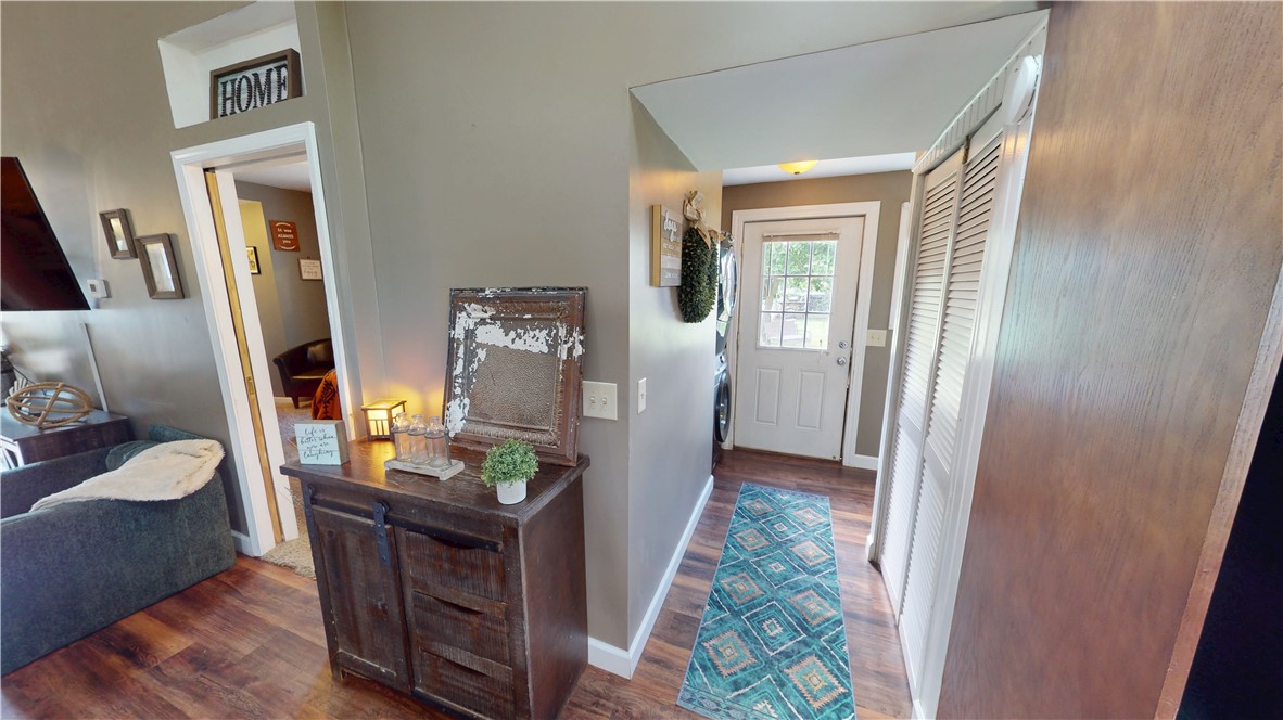 8 Chestnut Street Danville, IL 61832 - Photo 15 of 19 a living room with furniture and a wooden floor