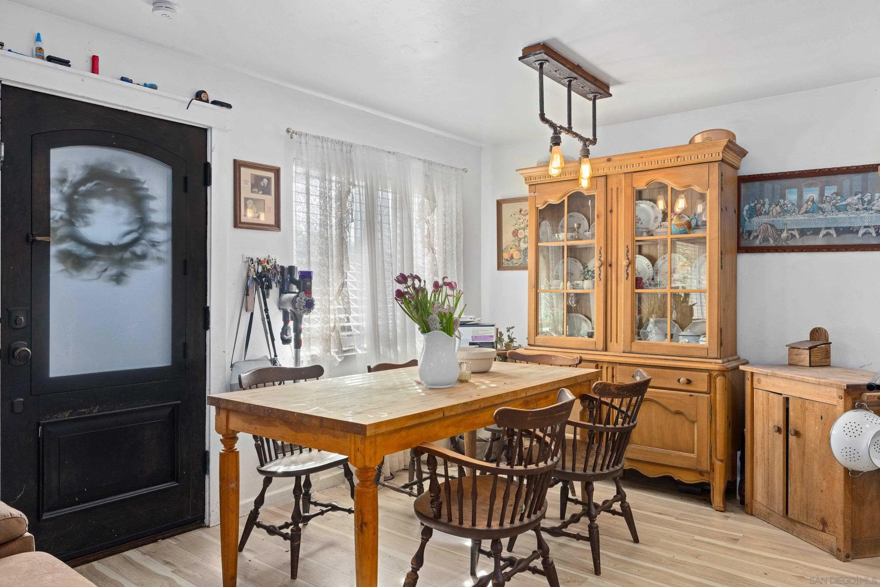 9750 Ivanho Street Spring Valley, CA 91977 - Photo 9 of 30