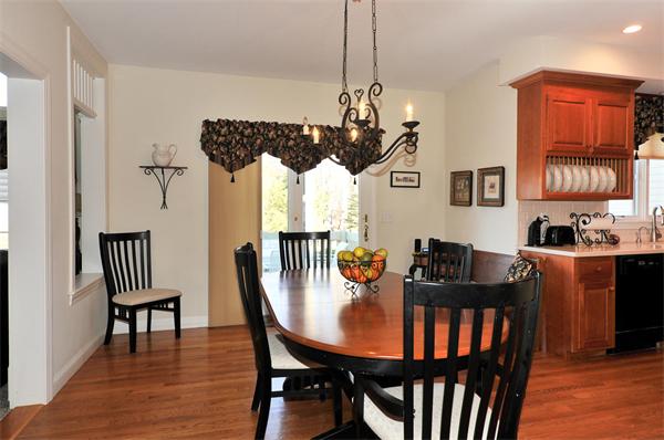 1 Bracken Road Shrewsbury, MA 01545 - Photo 10 of 30 Gallery Image 10