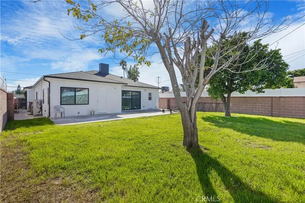 $935,000 | 11031 Lull Street, Sun Valley, CA 91352
