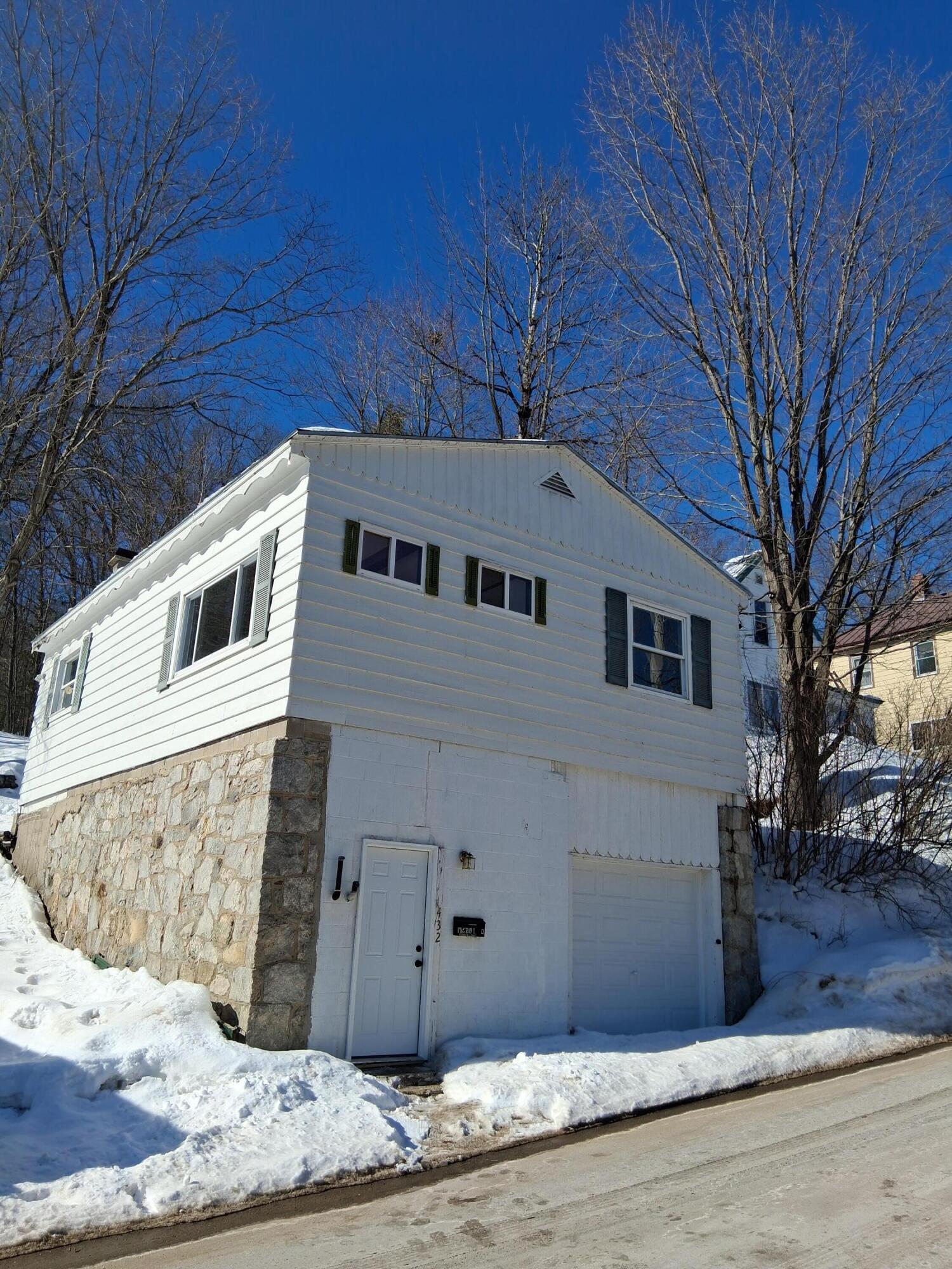 432 High Street Rumford, ME 04276 - Photo 3 of 20 Albert high street left