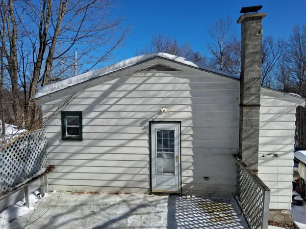 $99,000 | 432 High Street, Rumford, ME 04276
