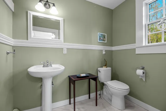 $1,700,000 | 371 Route 6A, Yarmouth Port, MA 02675