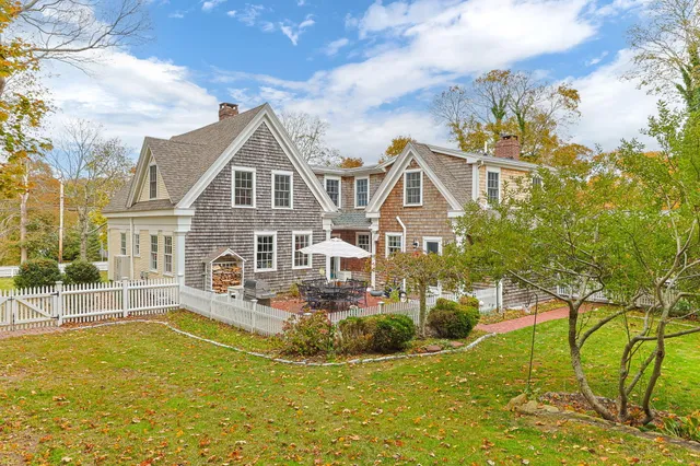 $1,700,000 | 371 Route 6A, Yarmouth Port, MA 02675