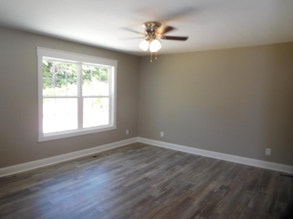 2611 Prospect Road Northeast Dalton, GA 30721 - Photo 7 of 12 Gallery Image 7