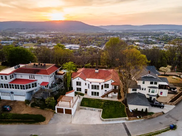 $1,675,000 | 458 South Crest Road, Chattanooga, TN 37404