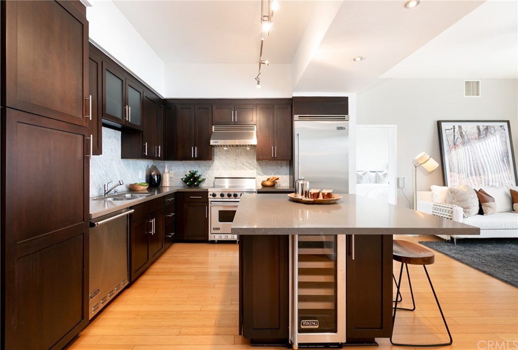 488 East Ocean Boulevard, Unit P10 Long Beach, CA 90802 - Photo 6 of 40