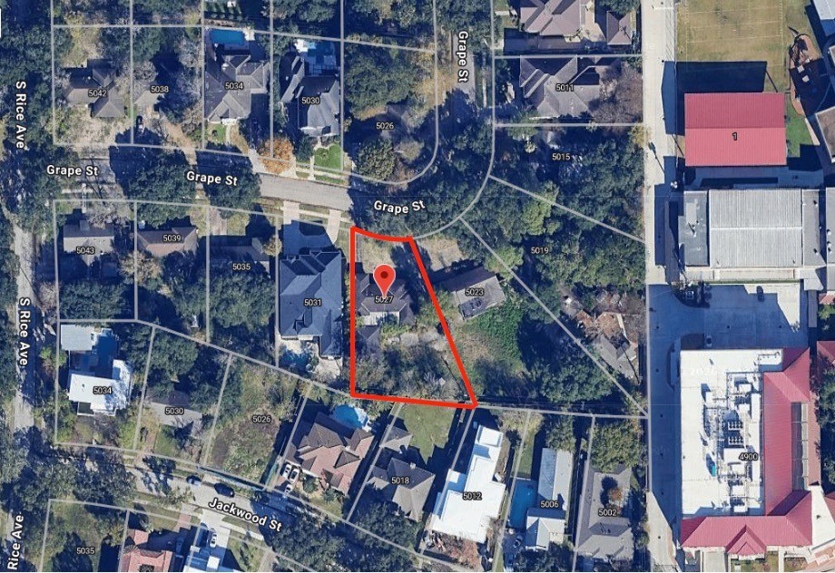 5027 Grape Street Houston, TX 77096 - Photo 4 of 5 Property boundary lines are approximate and need to be verified. Old home is already being demoed.
