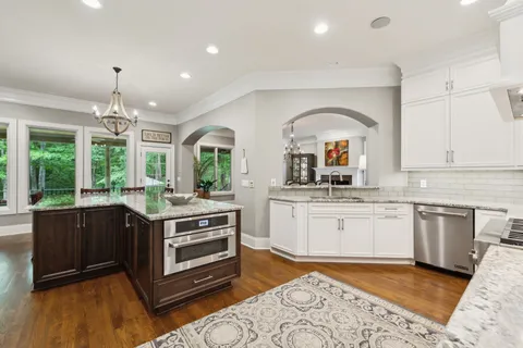 $2,749,000 | 1075 Natchez Valley Lane, Franklin, TN 37064