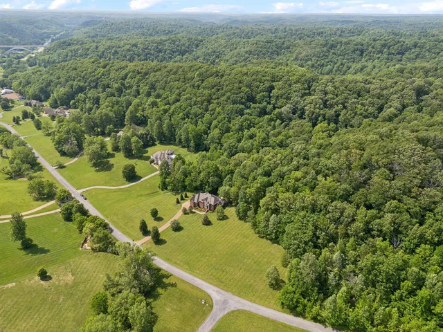 $2,749,000 | 1075 Natchez Valley Lane, Franklin, TN 37064