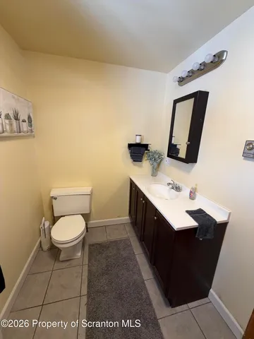 $1,900 | 711 Main Street, Unit REAR, Avoca, PA 18641