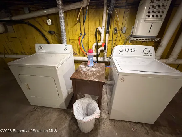 $1,900 | 711 Main Street, Unit REAR, Avoca, PA 18641