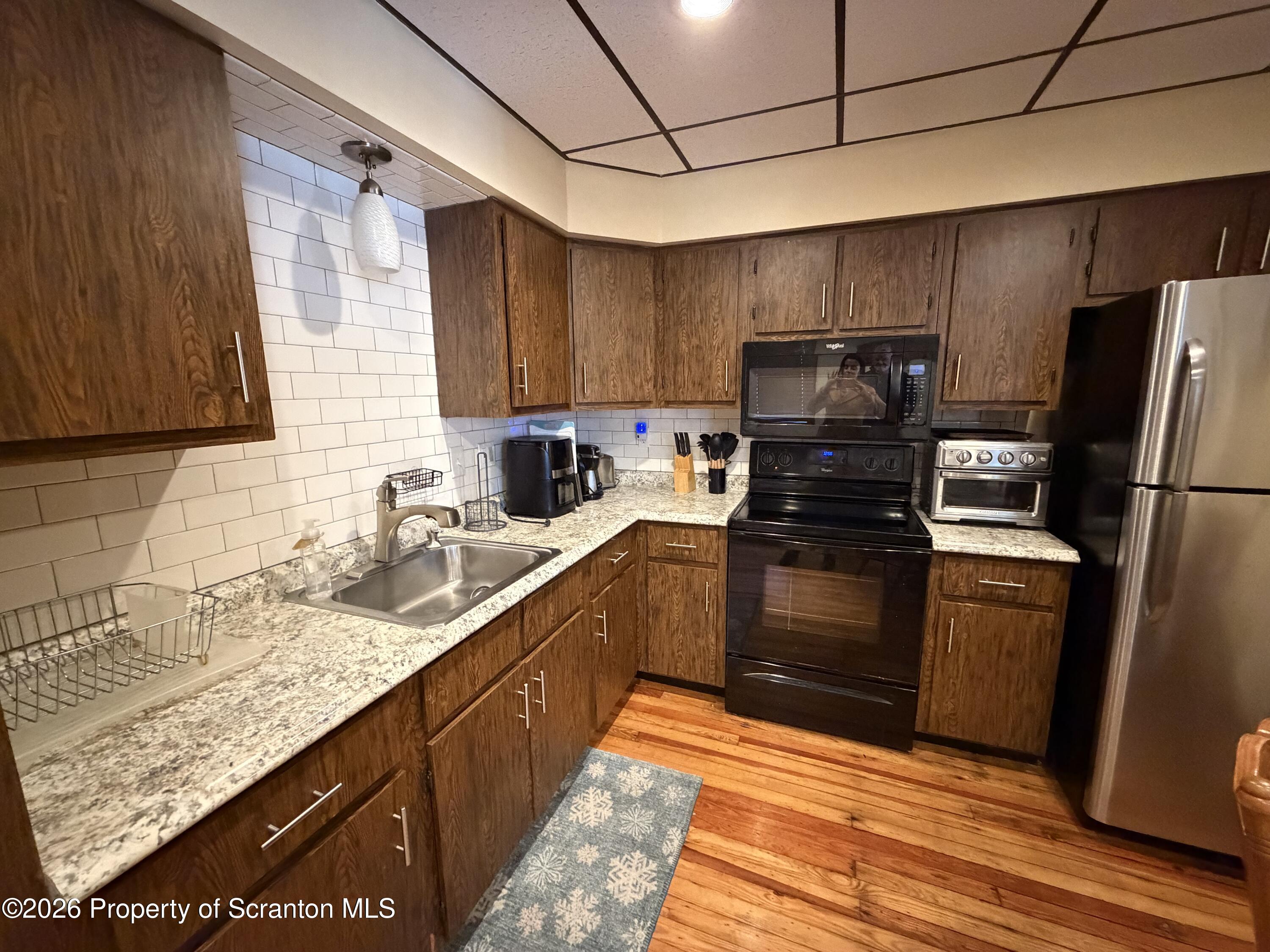 711 Main Street, Unit REAR Avoca, PA 18641 - Photo 10 of 19 Kitchen