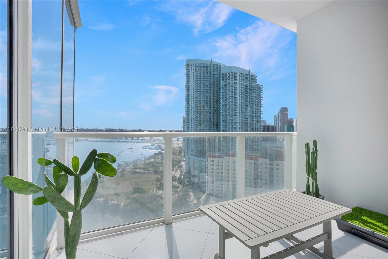 2020 North Bayshore Drive, Unit 2302 Miami, FL 33137 - Photo 32 of 57 a bath room with a toilet