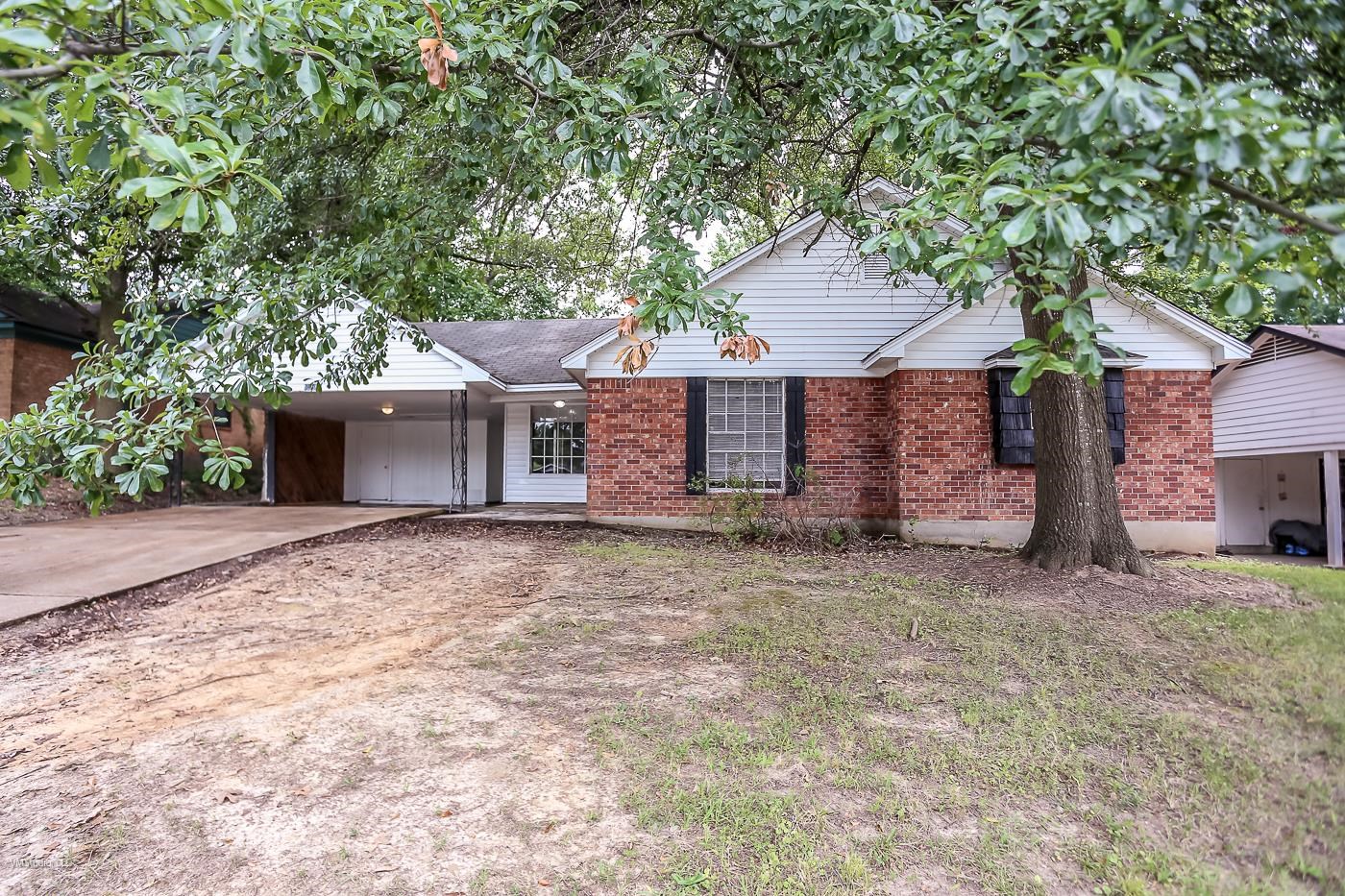 5217 Yale Road Memphis, TN 38134 - Photo 3 of 30 Ranch-style house with a carport