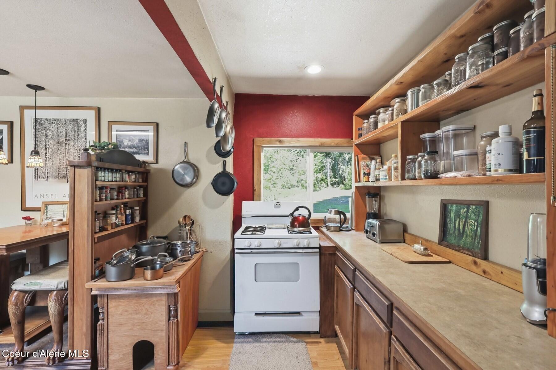 2307 Gold Creek Ridge Road Sandpoint, ID 83864 - Photo 12 of 50 Kitchen
