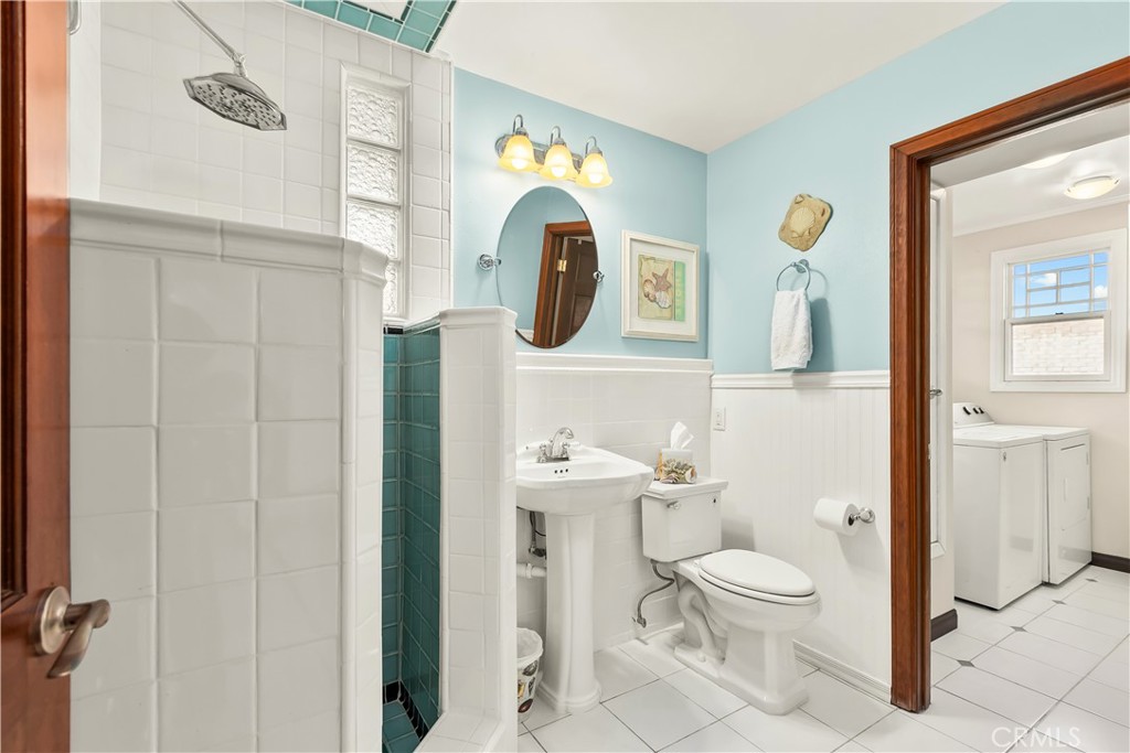 34283 Via Lopez Dana Point, CA 92624 - Photo 13 of 36 Ole Hanson Doheny Tile Design with Separate Laundry Room