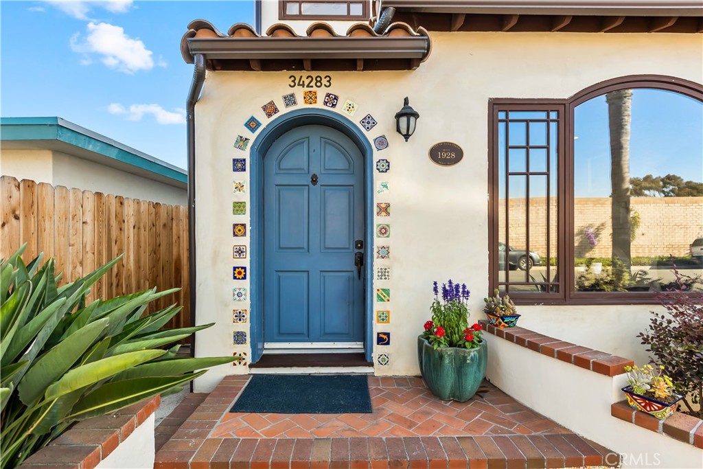 34283 Via Lopez Dana Point, CA 92624 - Photo 3 of 36 Authentic Ole Hanson Doheny Design Carefully Preserved