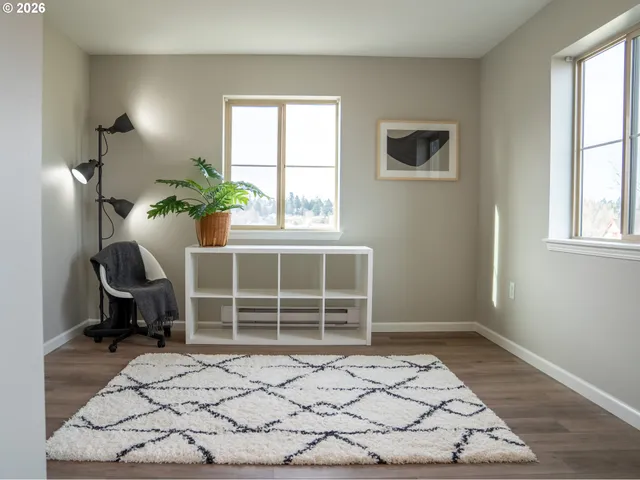 $215,000 | 318 Northeast Roberts Avenue, Unit 308, Gresham, OR 97030