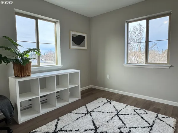 $209,000 | 318 Northeast Roberts Avenue, Unit 308, Gresham, OR 97030