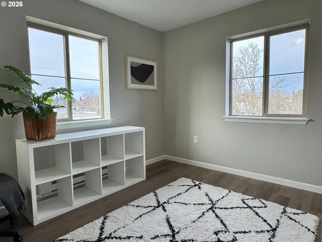 $215,000 | 318 Northeast Roberts Avenue, Unit 308, Gresham, OR 97030