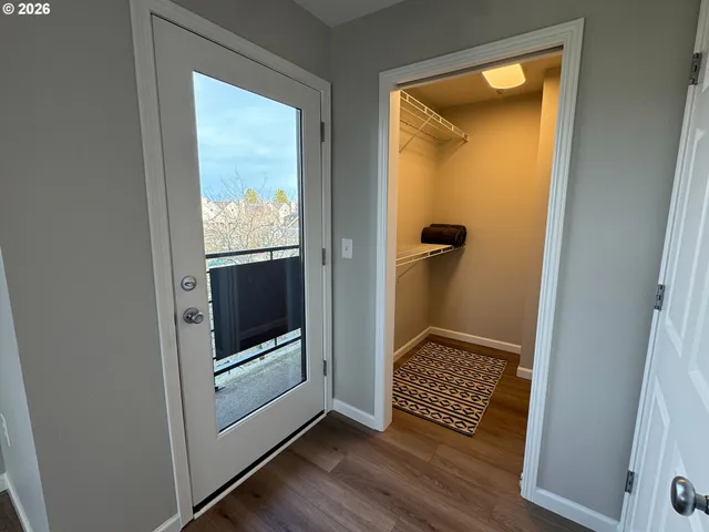 $215,000 | 318 Northeast Roberts Avenue, Unit 308, Gresham, OR 97030