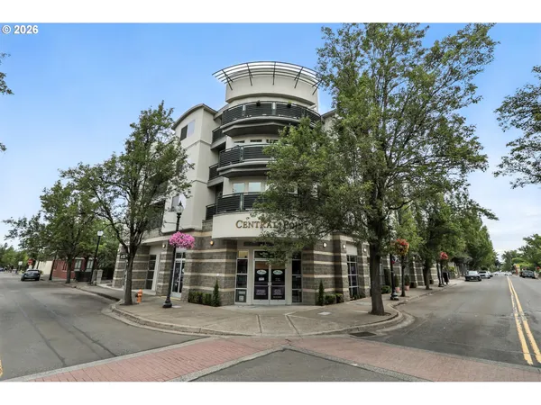 $209,000 | 318 Northeast Roberts Avenue, Unit 308, Gresham, OR 97030