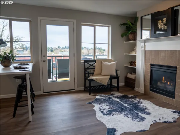 $209,000 | 318 Northeast Roberts Avenue, Unit 308, Gresham, OR 97030