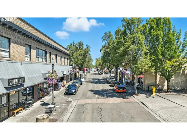 $209,000 | 318 Northeast Roberts Avenue, Unit 308, Gresham, OR 97030