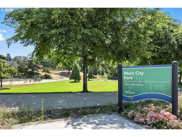 $215,000 | 318 Northeast Roberts Avenue, Unit 308, Gresham, OR 97030