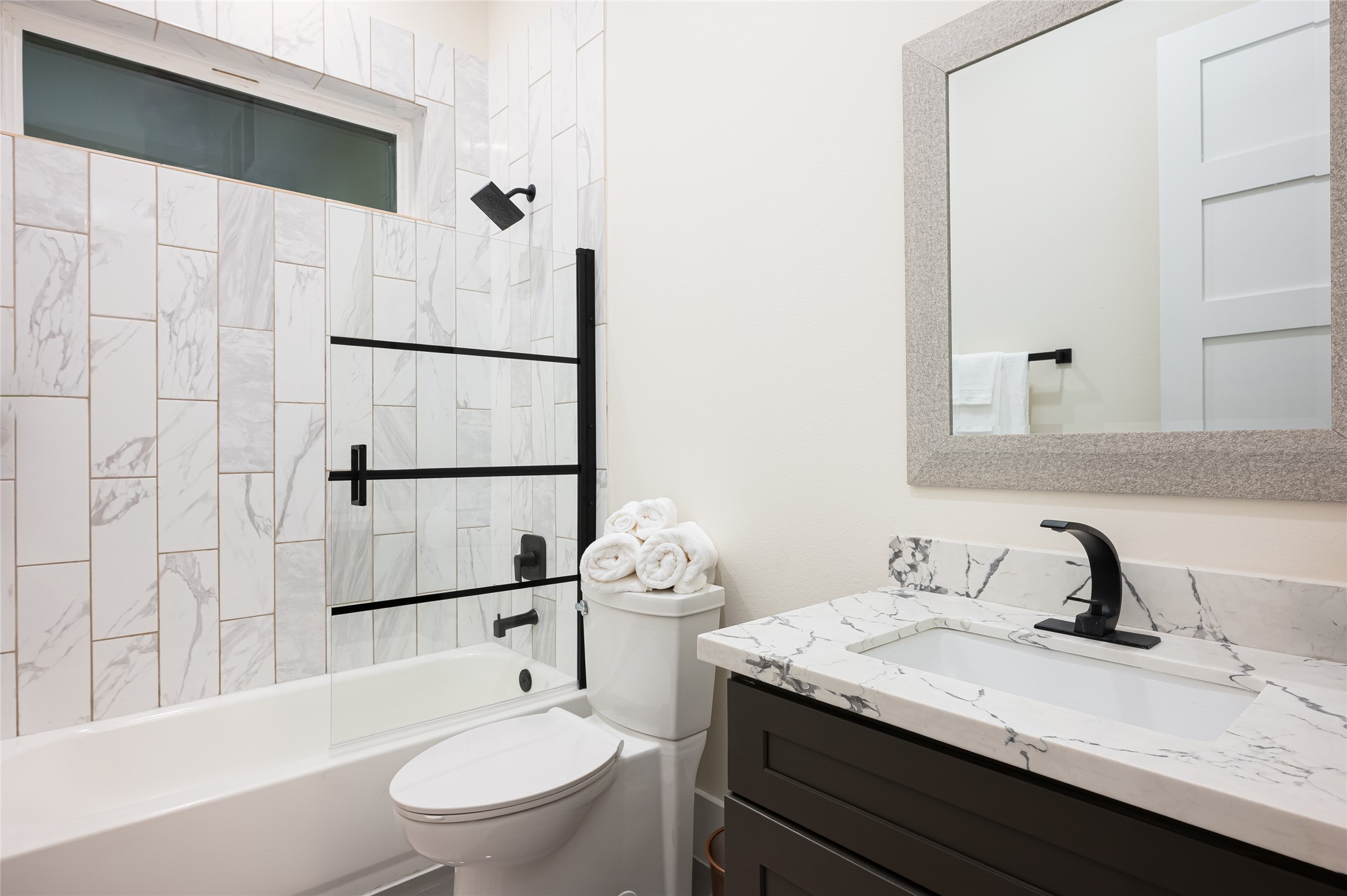 917 Thompson Street Houston, TX 77007 - Photo 13 of 48