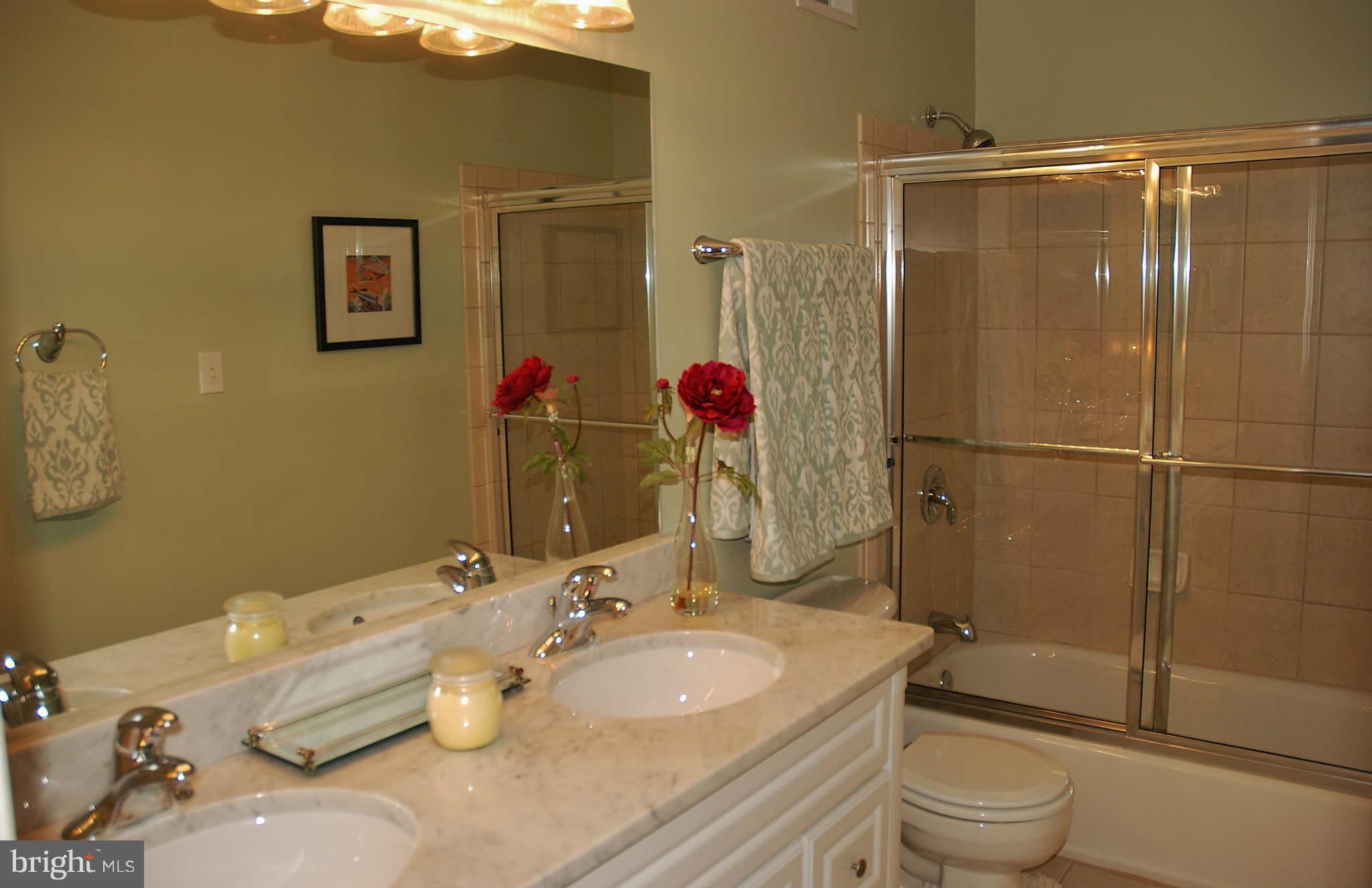 7805 Burdette Road Bethesda, MD 20817 - Photo 16 of 21 Upstairs Hall Bath