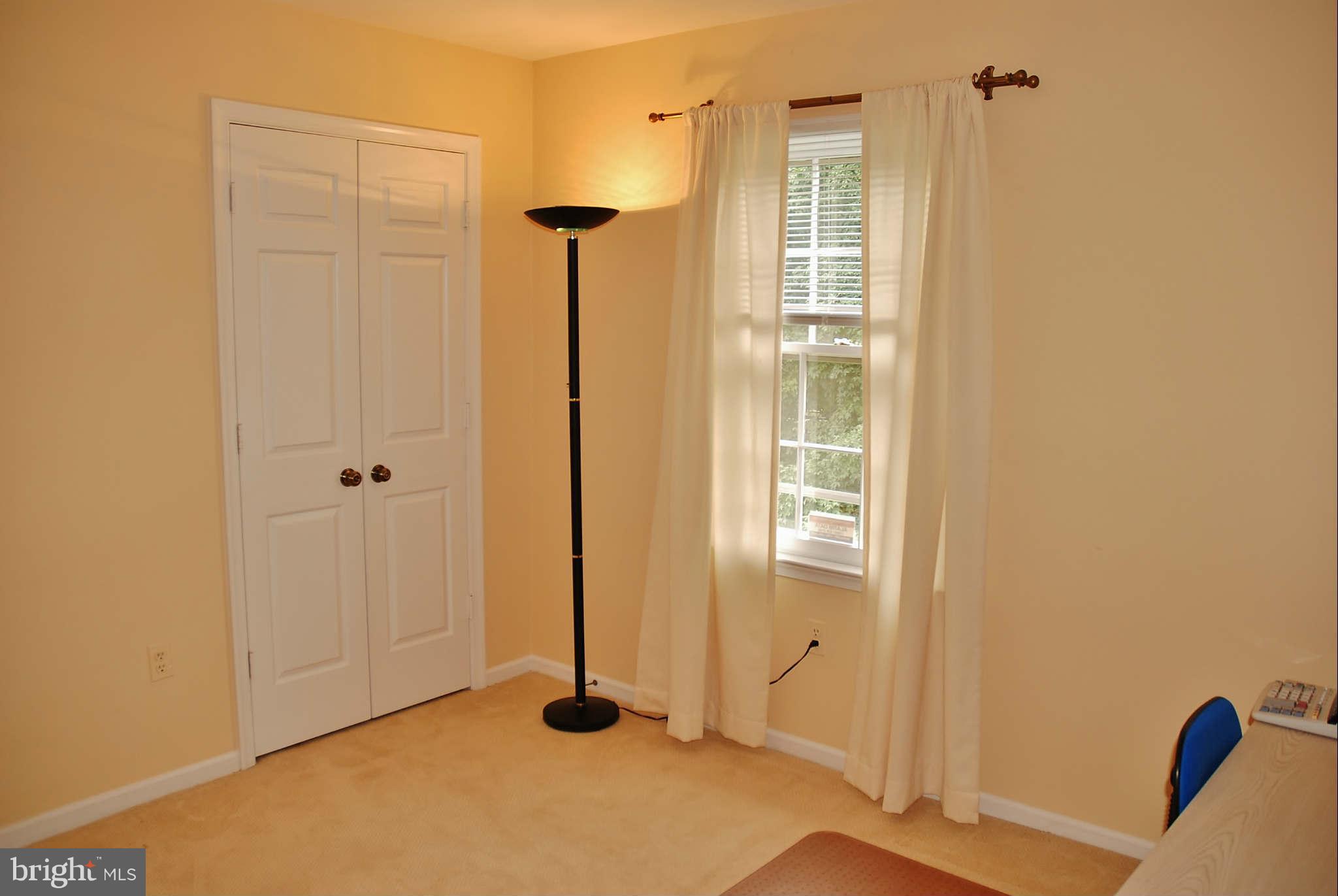 7805 Burdette Road Bethesda, MD 20817 - Photo 17 of 21 4th Bedroom