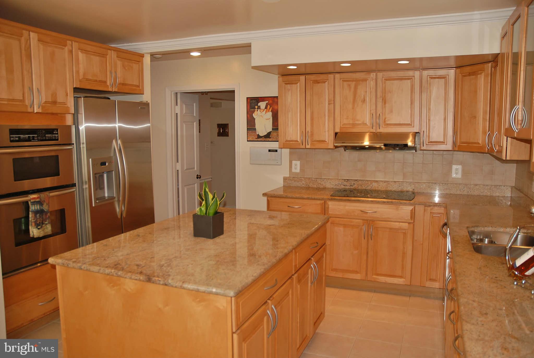 7805 Burdette Road Bethesda, MD 20817 - Photo 3 of 21 Kitchen