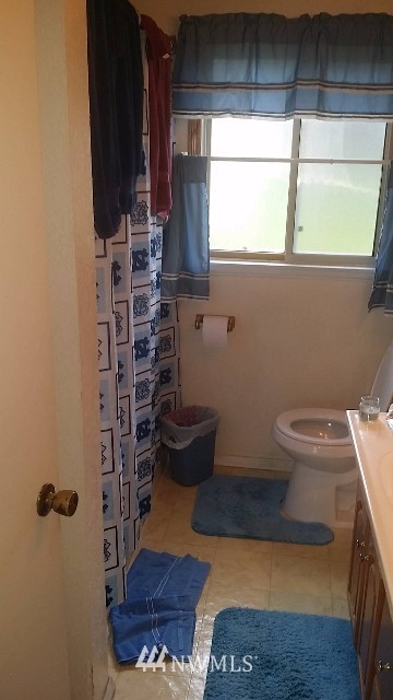 3518 South Alaska Street Tacoma, WA 98418 - Photo 8 of 11