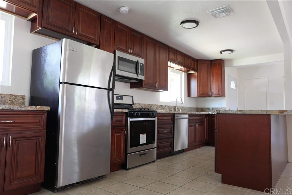 1297 Andover Road El Cajon, CA 92019 - Photo 3 of 21 Gallery Image 3