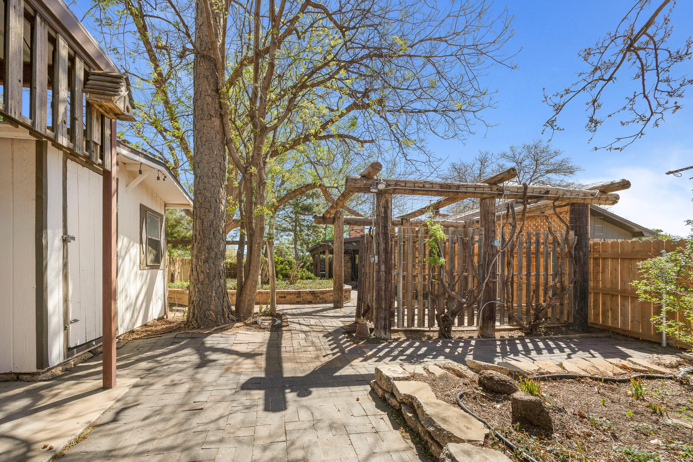 4416 62nd Street Lubbock, TX 79414 - Photo 54 of 70 4416-17