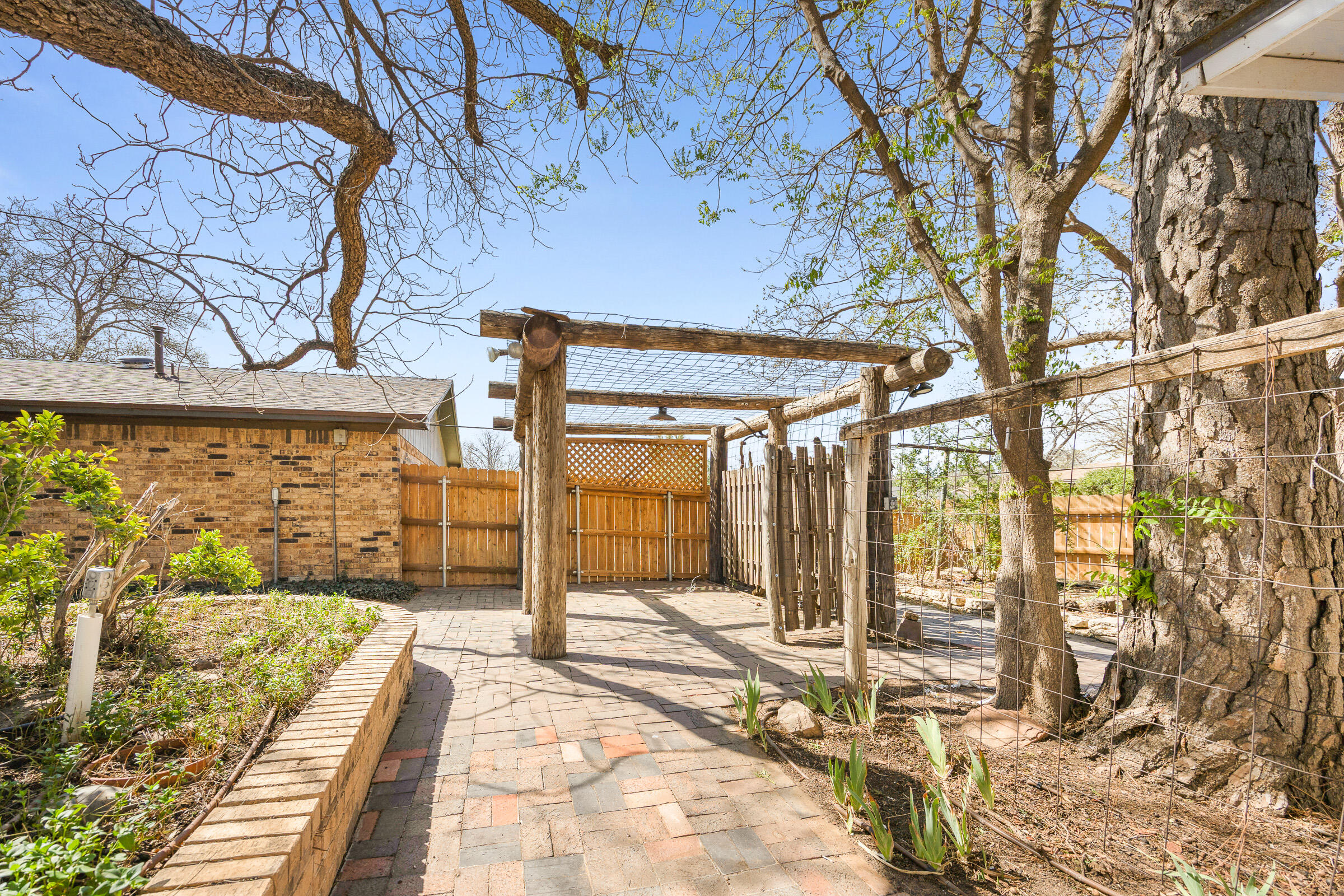 4416 62nd Street Lubbock, TX 79414 - Photo 60 of 70 4416-11