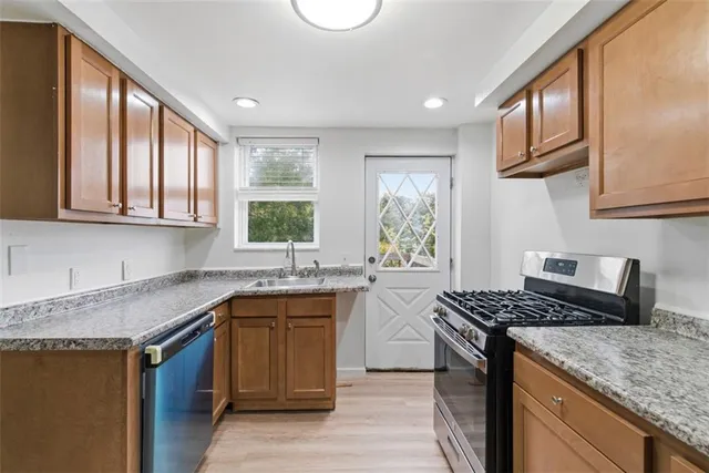 $2,100 | 790 Highland Avenue, Carnegie, PA 15106