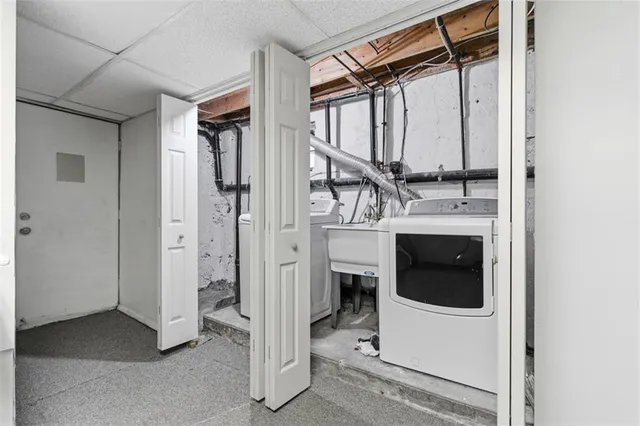 $2,100 | 790 Highland Avenue, Carnegie, PA 15106