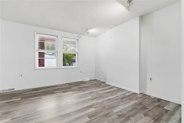 $2,100 | 790 Highland Avenue, Carnegie, PA 15106