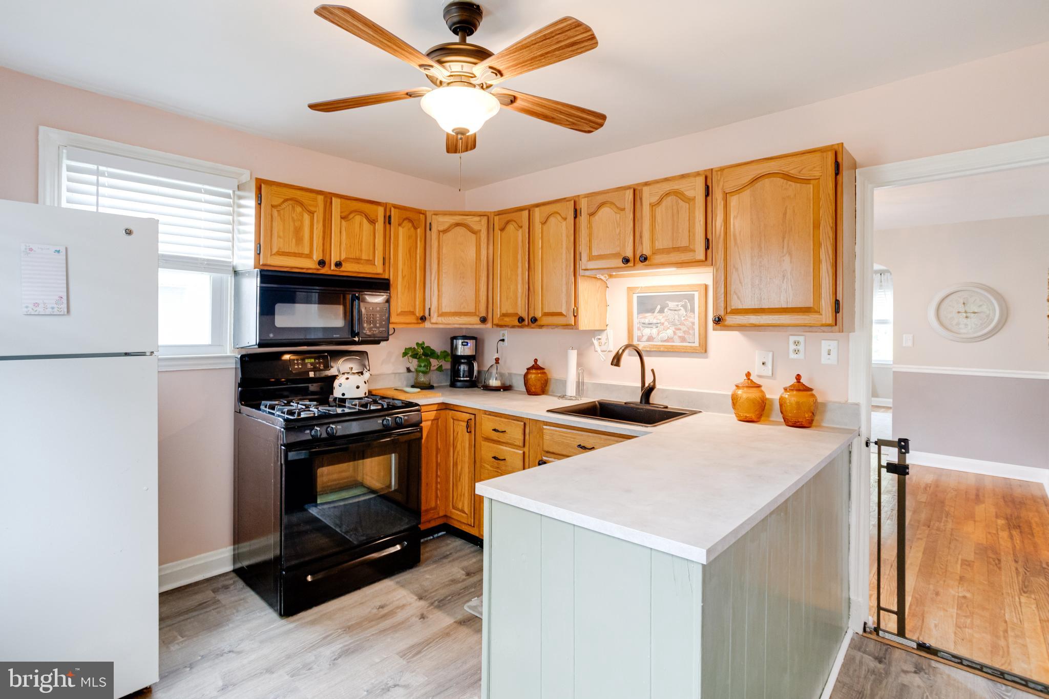 8307 Avondale Road Parkville, MD 21234 - Photo 13 of 44 Large Kitchen with Upgrades