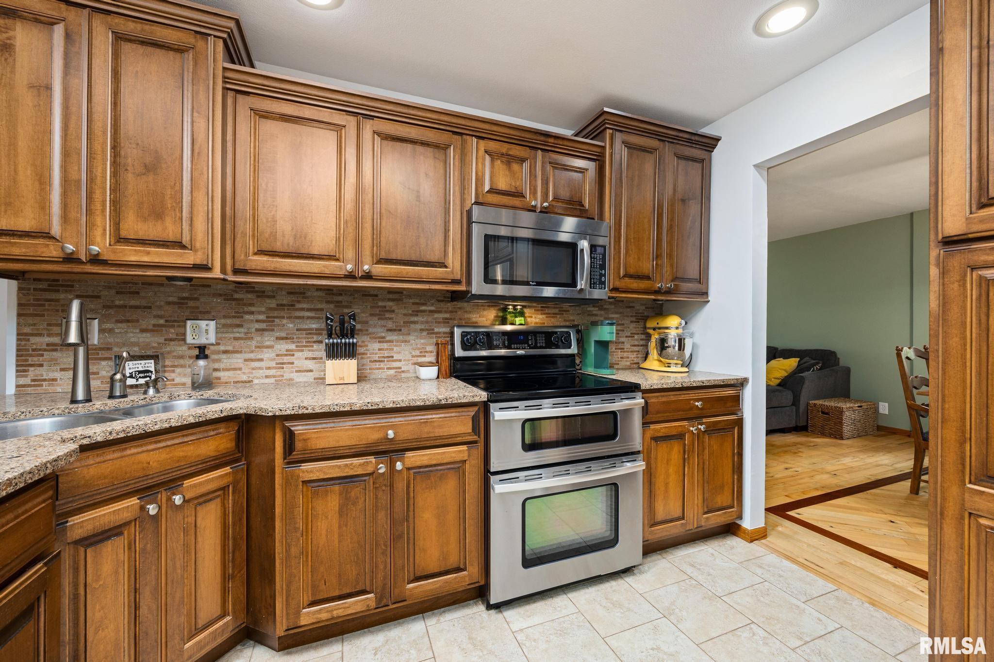 12227 Wood Ridge Court Dunlap, IL 61525 - Photo 14 of 54